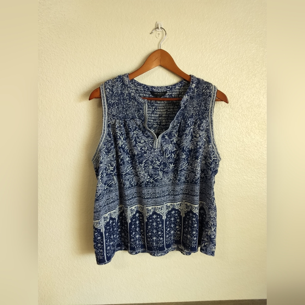 Lucky Brand Blue Floral Split Neck Sleeveless Blouse large